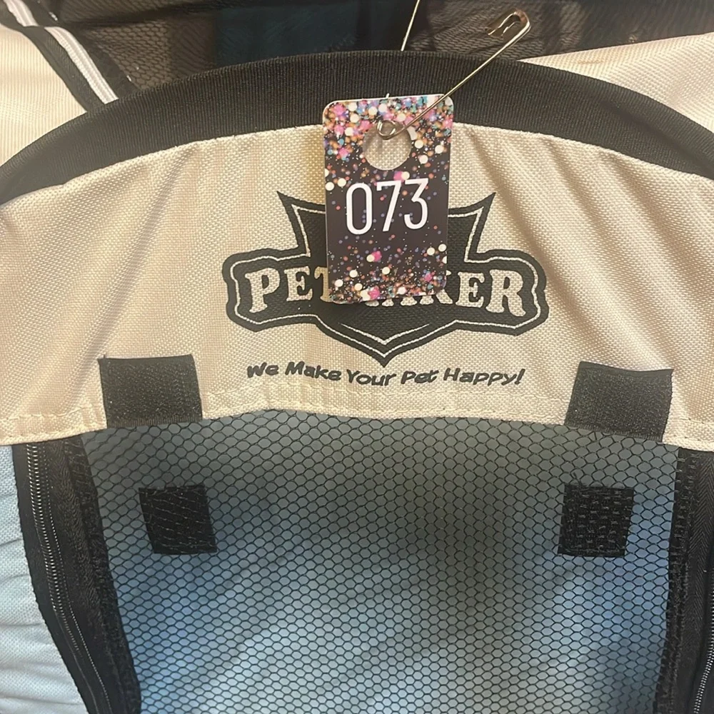 Petmaker doggy playpen. Zippered top. Like new condition
